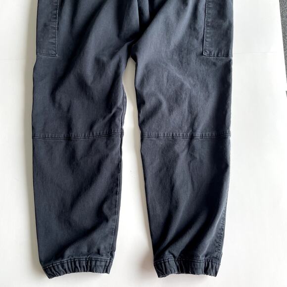 Abercrombie & Fitch  Men's Black Jogger Size M Disressed - Picture 8 of 16